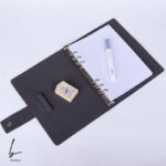 کلاسور پاستلی چرمی 100 برگ خط دار کیفت - Image 2